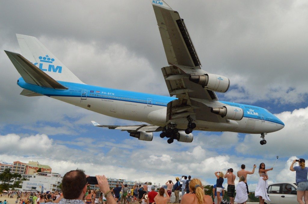 747-400 KLM arrival 