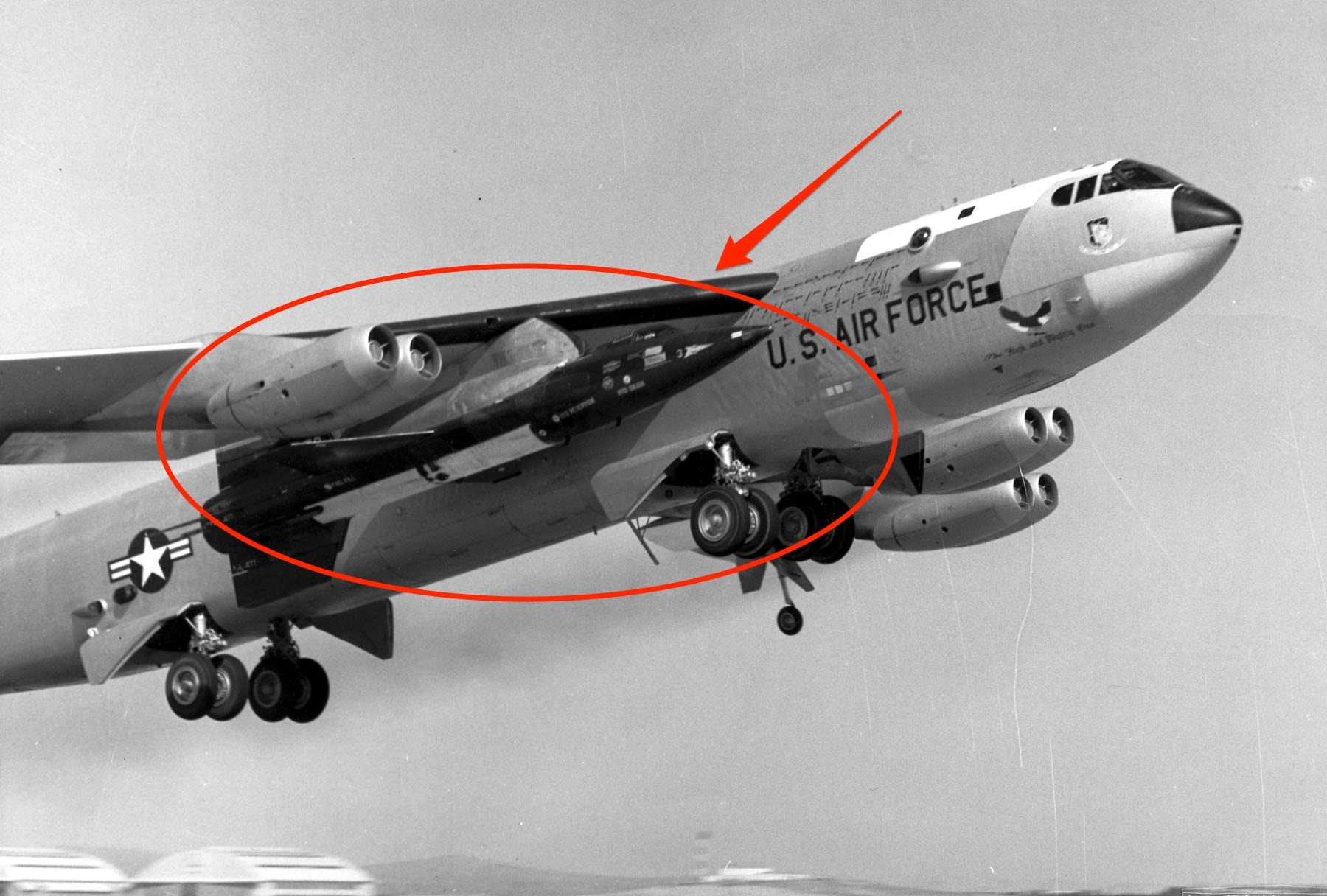 NB-52A-0003, takes off with an X-15 mounted under the right wing.