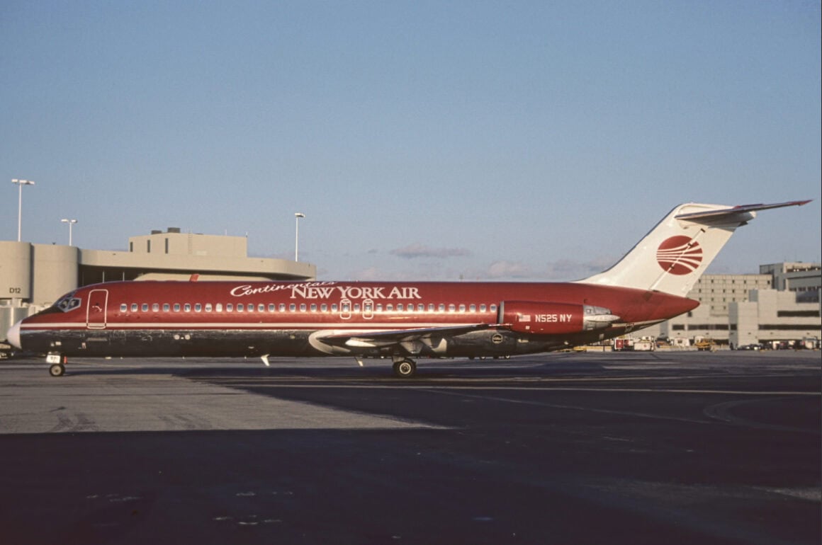 New York Air/Continental transitional scheme on a Douglas DC-9-32