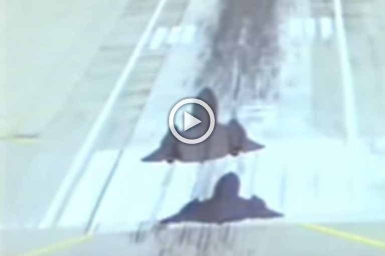 SR-71 Flew To The Edge Of Space But It Did Touch And Goes Just Like Every Other Jet SR-71 Flew To The Edge Of Space But It Did Touch And Goes Just Like Every Other Jet