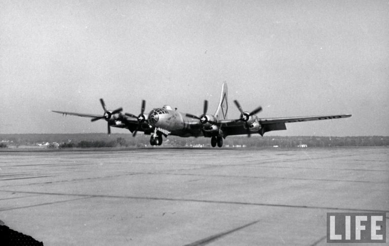 Lucky Lady II: The B-50 That Flew the First Non-Stop Around-the-World ...