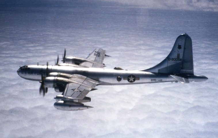 Lucky Lady II: The B-50 That Flew The First Non-Stop Around-the-World ...