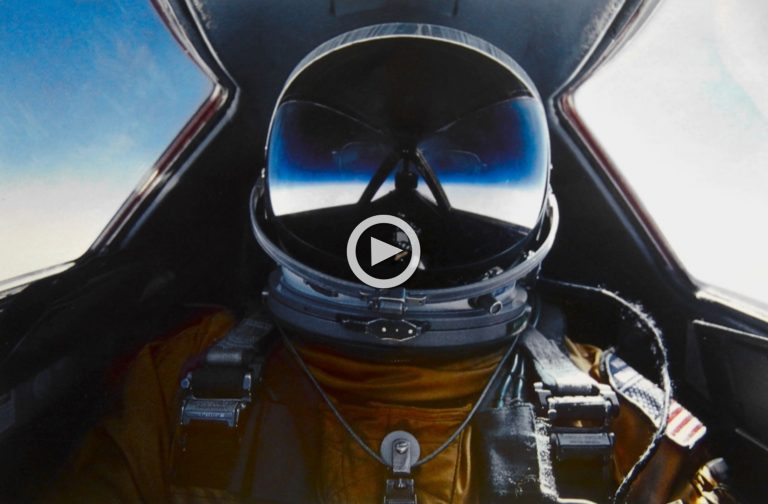 SR-71 Final Flight — Col Yielding Flew It Across the US in an Hour, Then He Gave It To a Museum