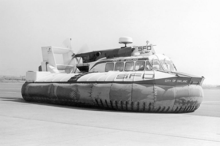 Hovercraft Used To Connect San Francisco to Oakland