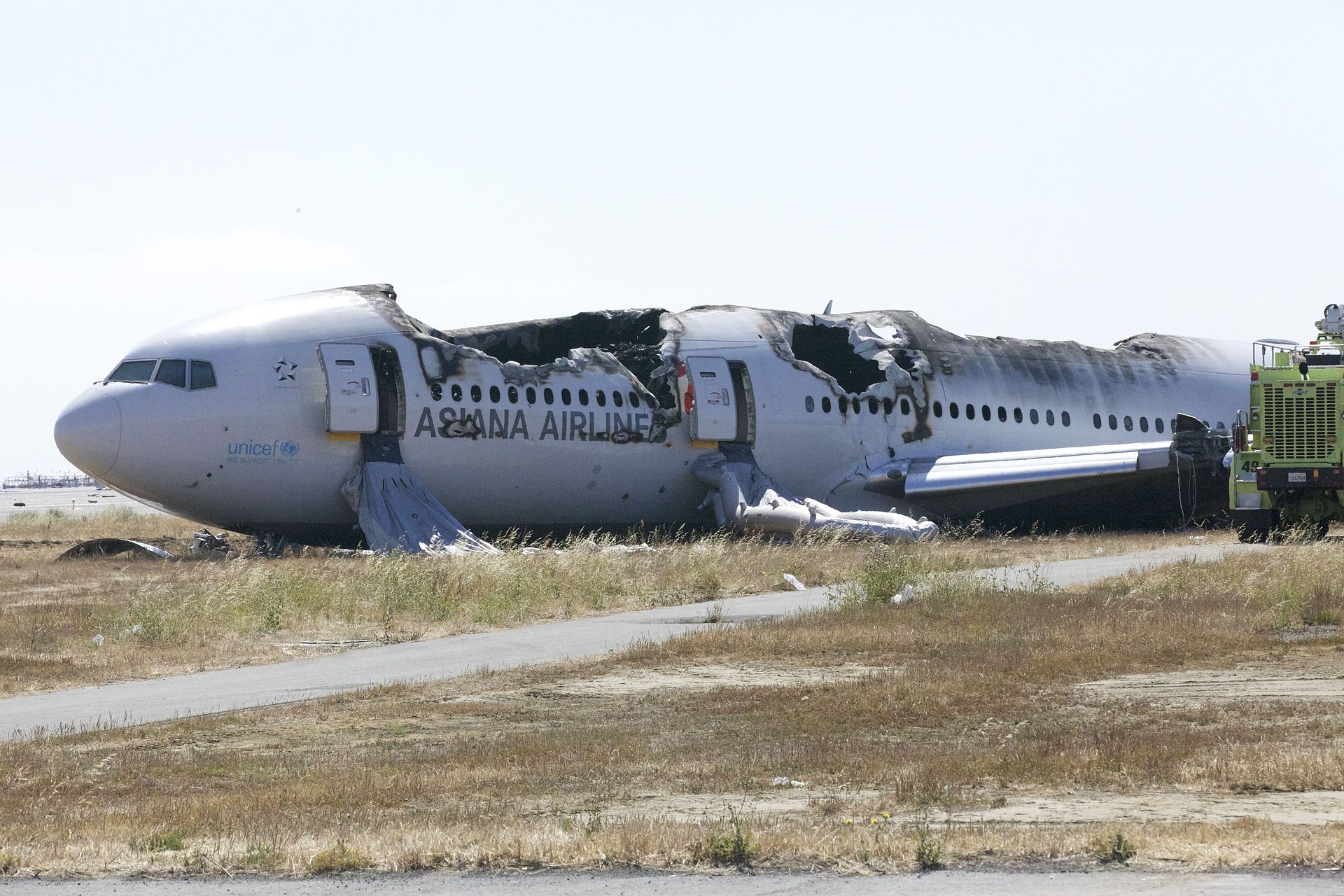 additional-footage-of-asiana-airlines-flight-214-crash-at-sfo-shows