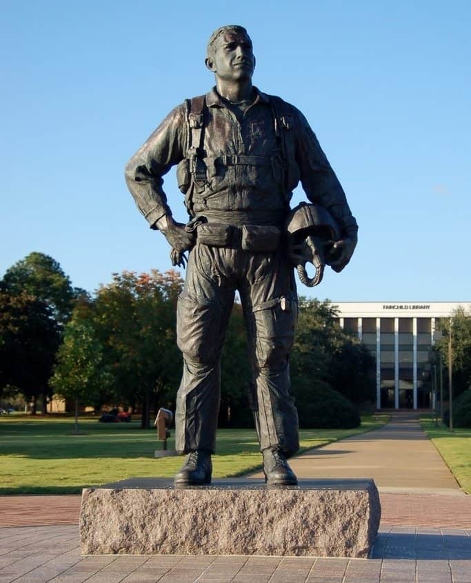 Profiles In Aviation: Karl Richter Was An Unstoppable THUD Pilot Who Loved Flying And His Fellow Airmen 4 Statue