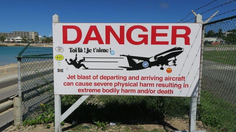 Tourist Killed on Maho Beach At St. Maarten By Jet Blast