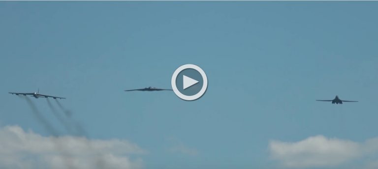 Ultra-rare Formation Of America’s Bomber Fleet At Oshkosh Wows Crowd And Sends Message