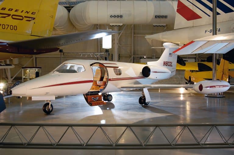 Watch: This Is How You Build a Learjet-the World’s Most Popular Business Jet