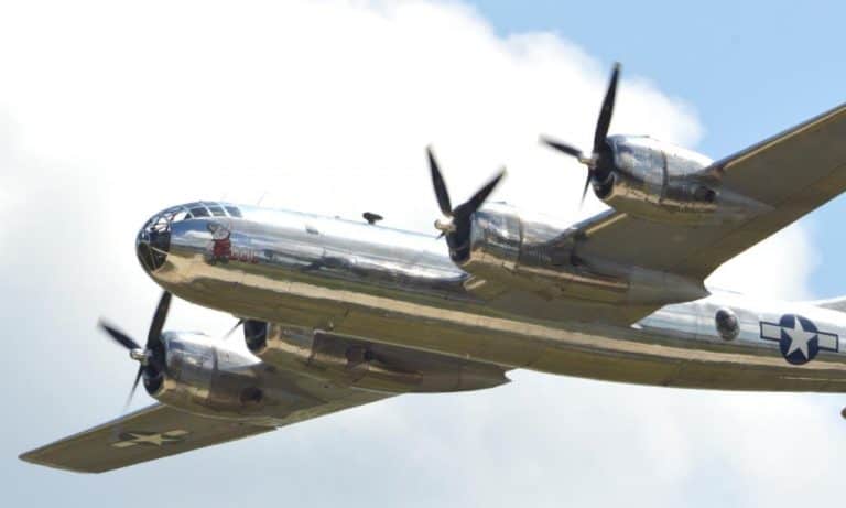 Photo Essay: Andrews AFB Airshow Wows Crowd