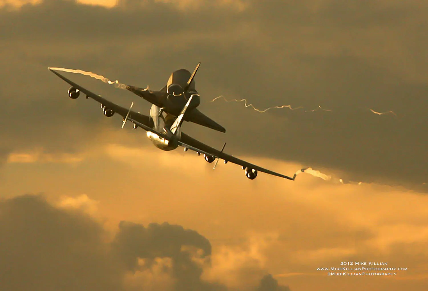 Endeavour departs KSC for the final time. Photo: Mike Killian