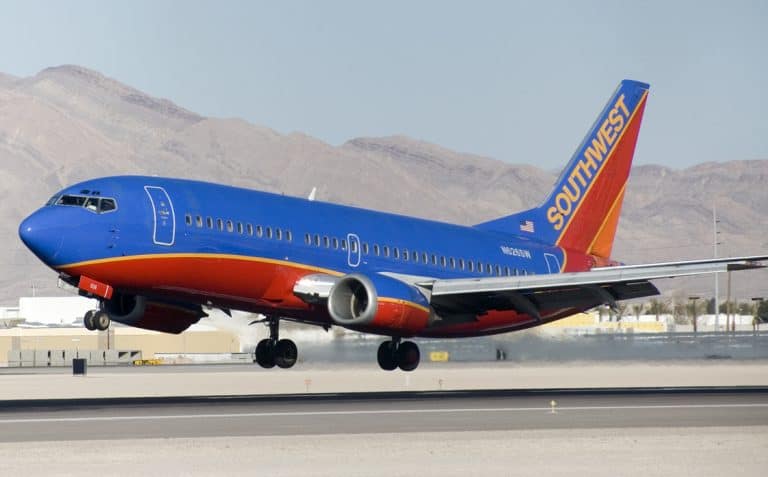 Saying Goodbye to a Classic: The Last Flight of Southwest’s Boeing 737-300s Is Near
