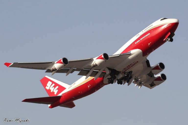 Boeing 747 Supertanker Joins Wildfire Battle in Northern California