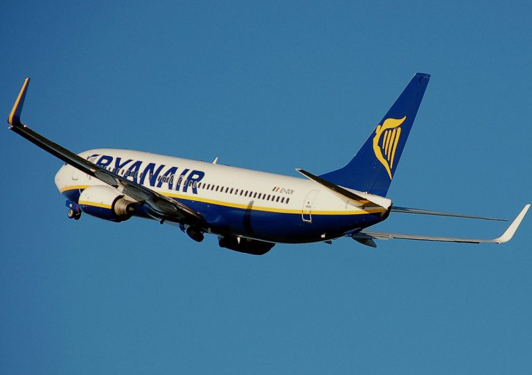 Spain Fines Ryanair Over Baggage and Seat Selection Fees