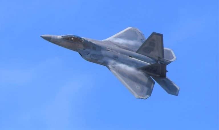 Air Combat Command F-22 Raptor to Push the Airshow Limits in 2018