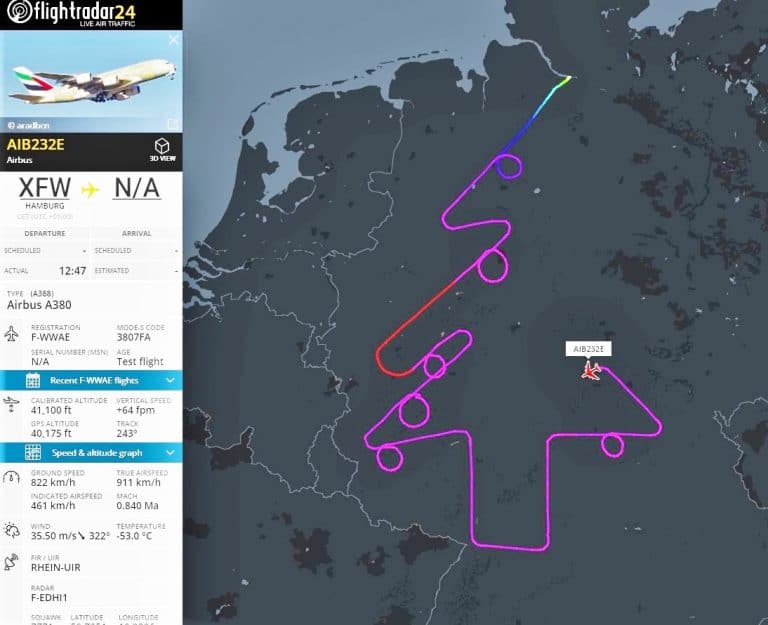 A380 draws giant Christmas Tree over Germany