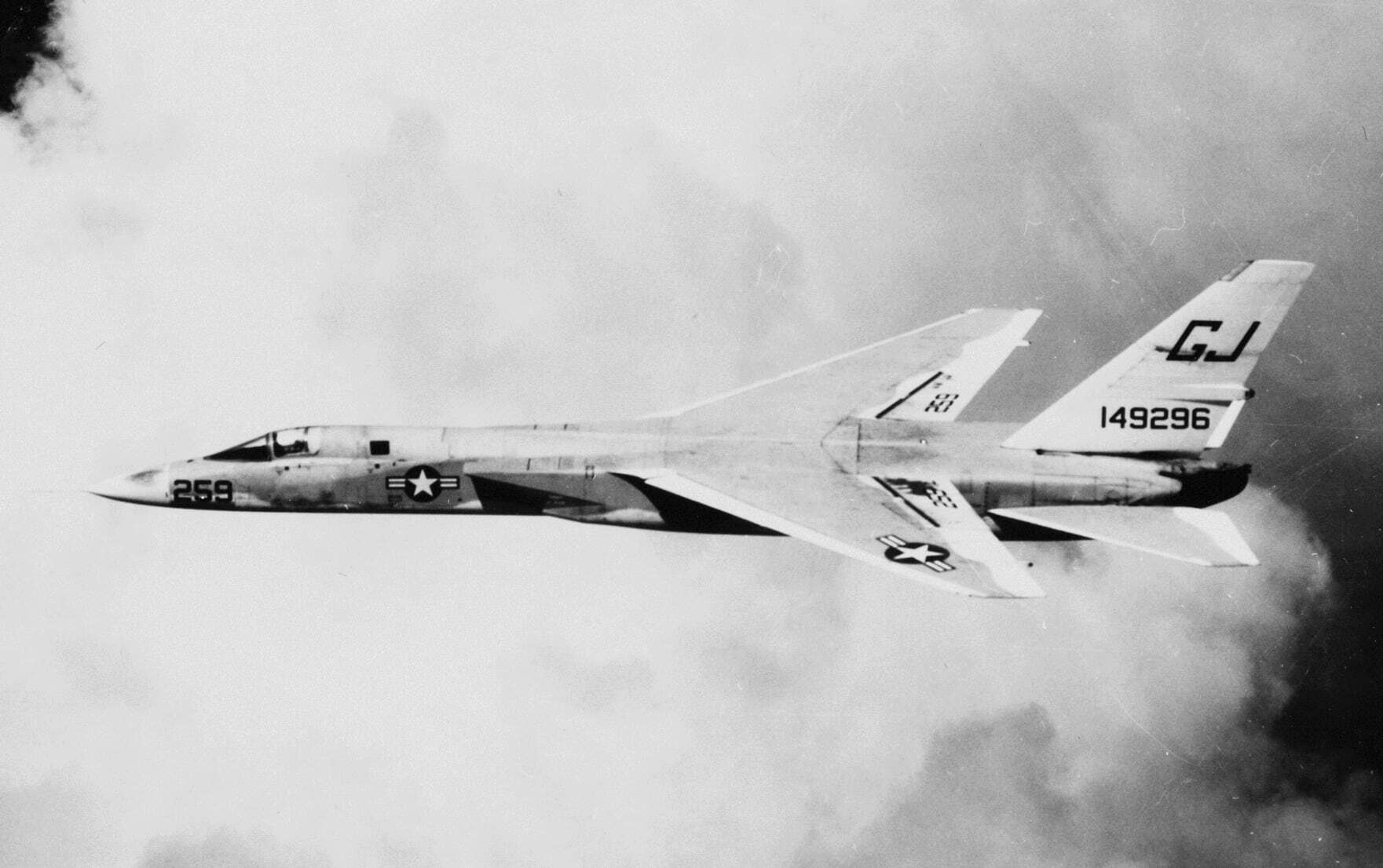 The Vigilante: The Navy's Mach 2 Brownie Camera Flew the Hairiest Missions 2 North American A 5A Vigilante of RVAH 3 in flight in May 1964