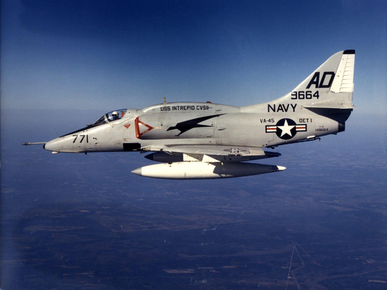 Skyhawk in flight over mainland US.