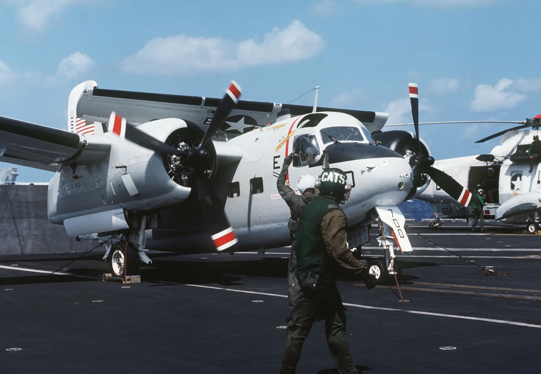 O Grumman Trader: Quando você se importa o suficiente para escolher o melhor dos 4 C 1A Trader no navio de transporte USS Midway CV 41, 1984