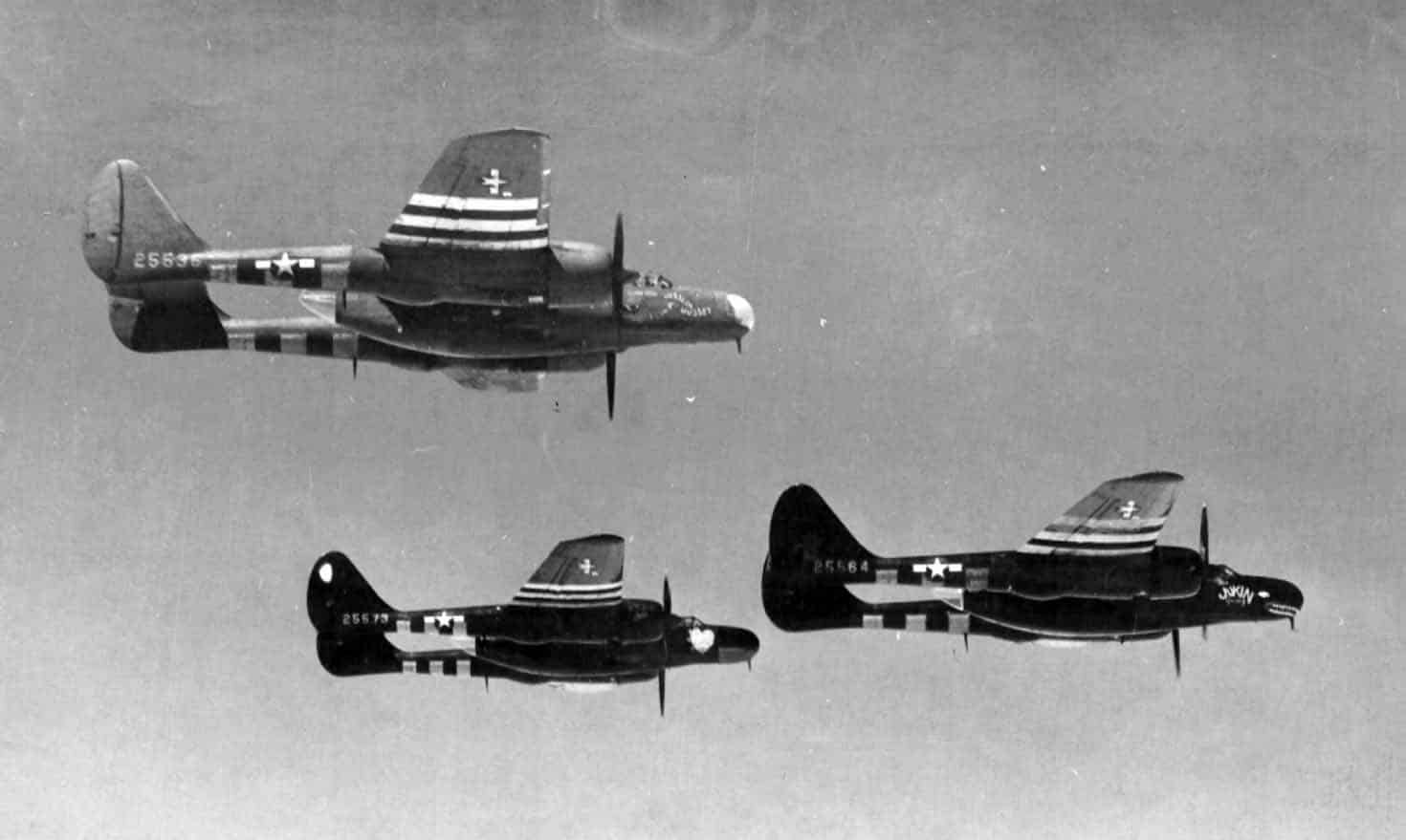 Three P-61S Black Widows flying in formation.