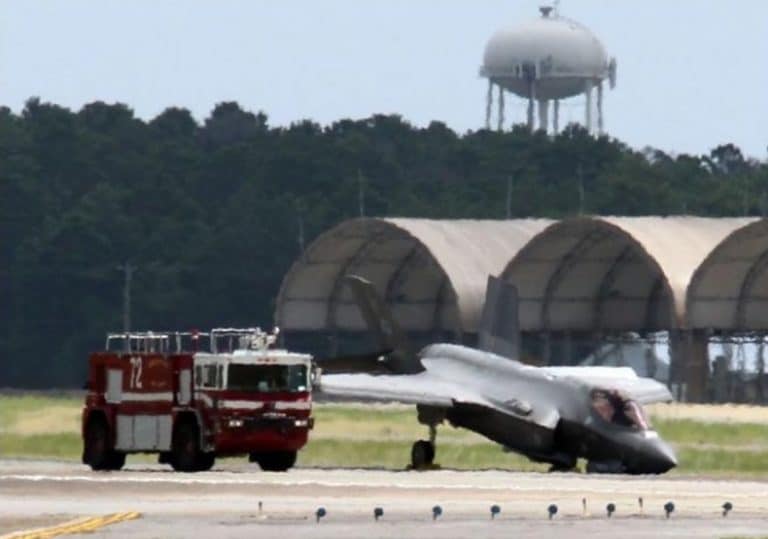 BROKEN: USAF F-35A Suffers Nosegear Collapse at Eglin AFB