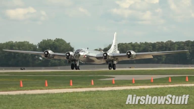 Watch: Heavy Bombers Thunder Over EAA AirVenture 2018