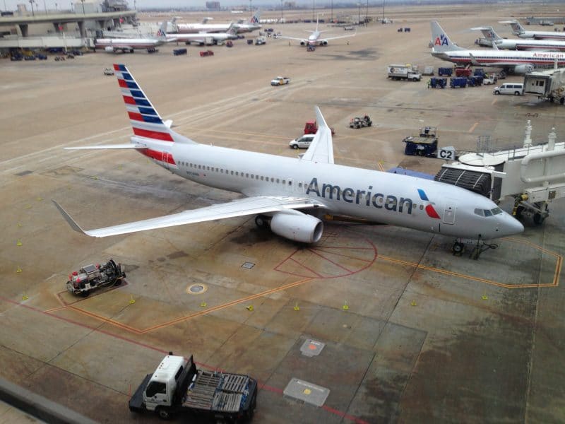 American Airlines Prohibits Crew from Ejecting Travelers Over Attire, Odor