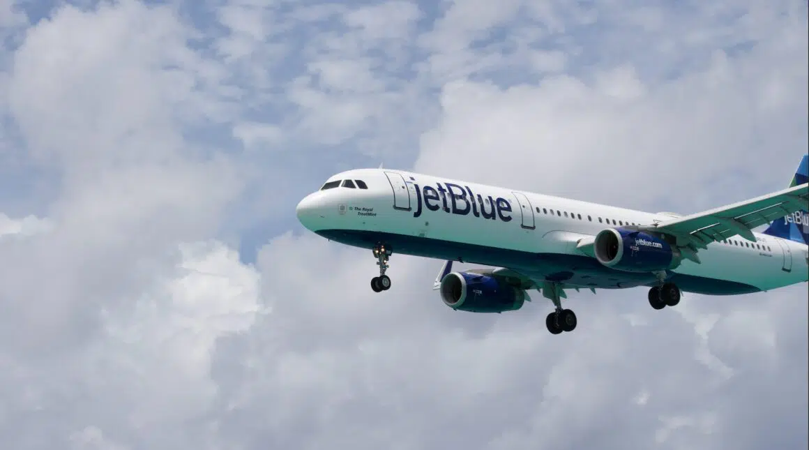 Jetbluelanding