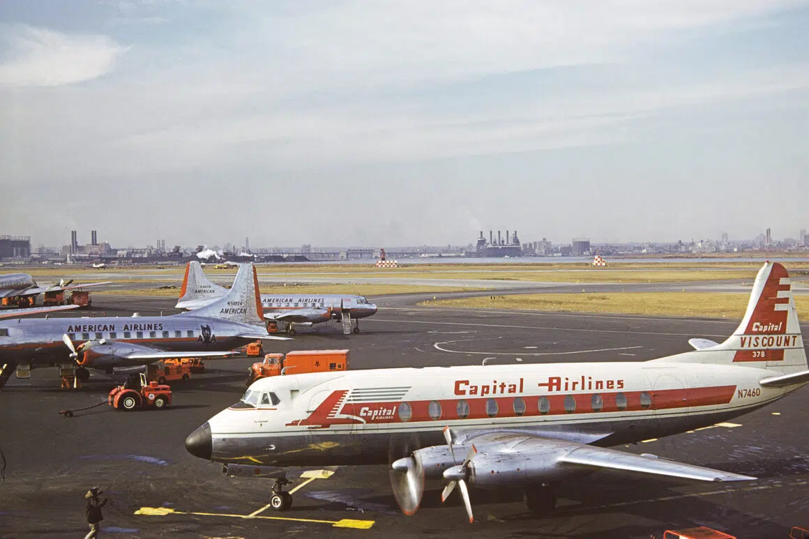 17 Hamlin n7460 lga 1 60 jim shaughnessy photo