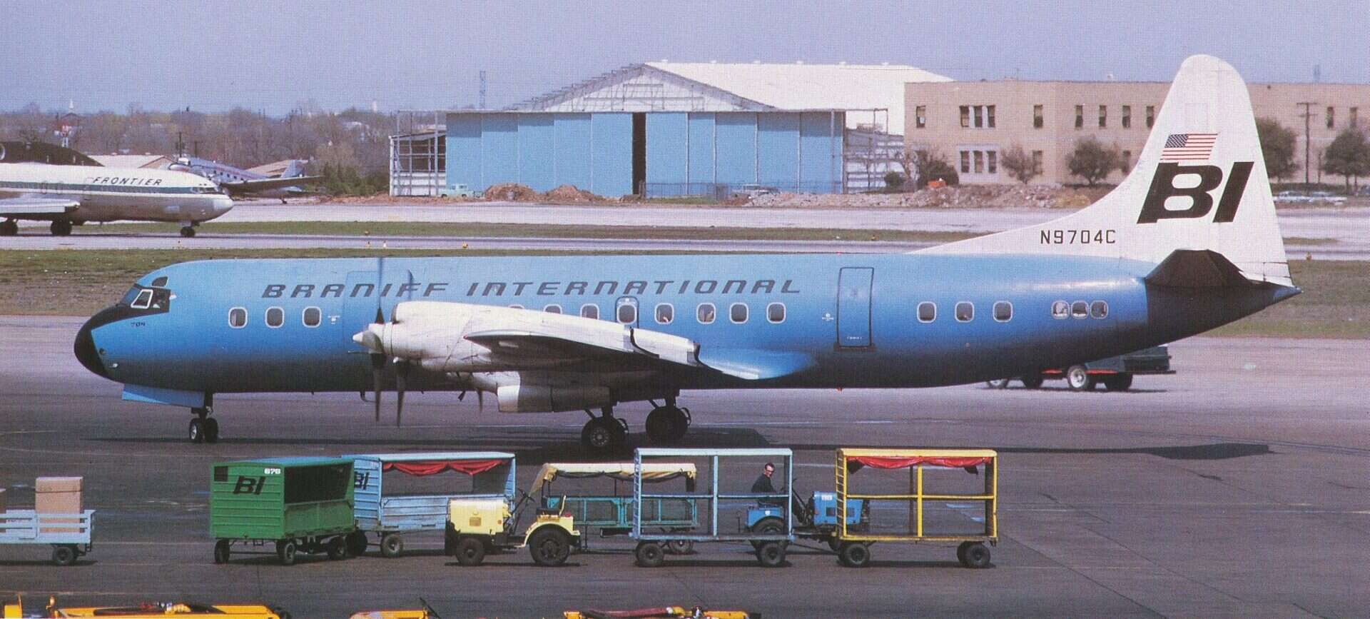 Mary Wells and Braniff Airlines' Flying Colors