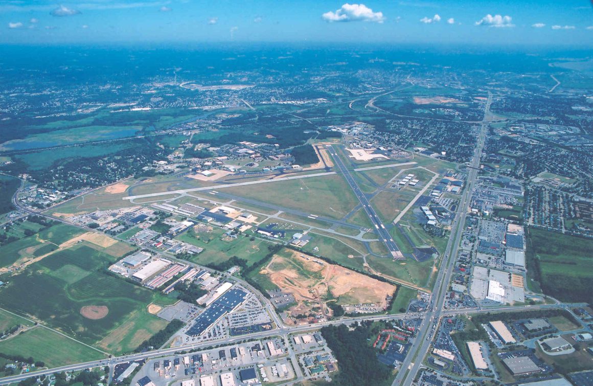 Aerial view of Wilmington Airport (ILG)
