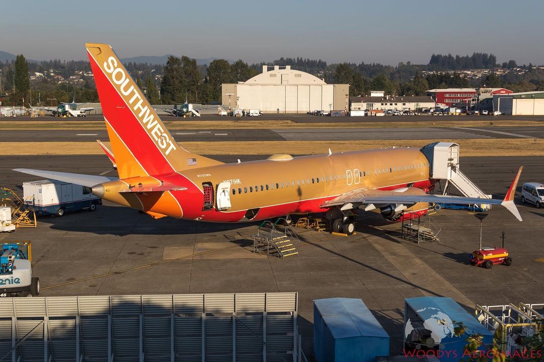 FIRST LOOK: Southwest’s Classic Colors Appear on 737- MAX8