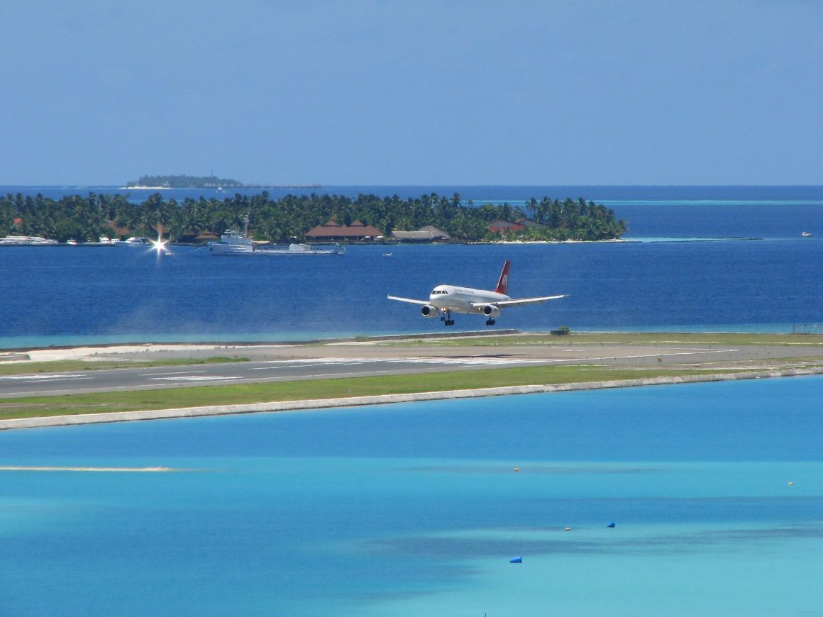 An Indian Airlines A320 lands at Malé International Airport