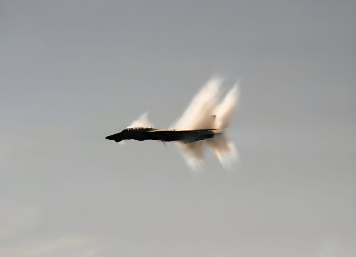 The Grumman F-14's Top Speed: How Fast Can the Tomcat Fly? 2 What is the F-14's top speed?