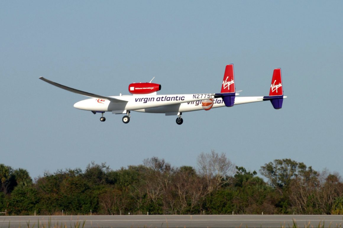 KC-46 Flies Around The World Nonstop 2 Globalflyer landing cropped