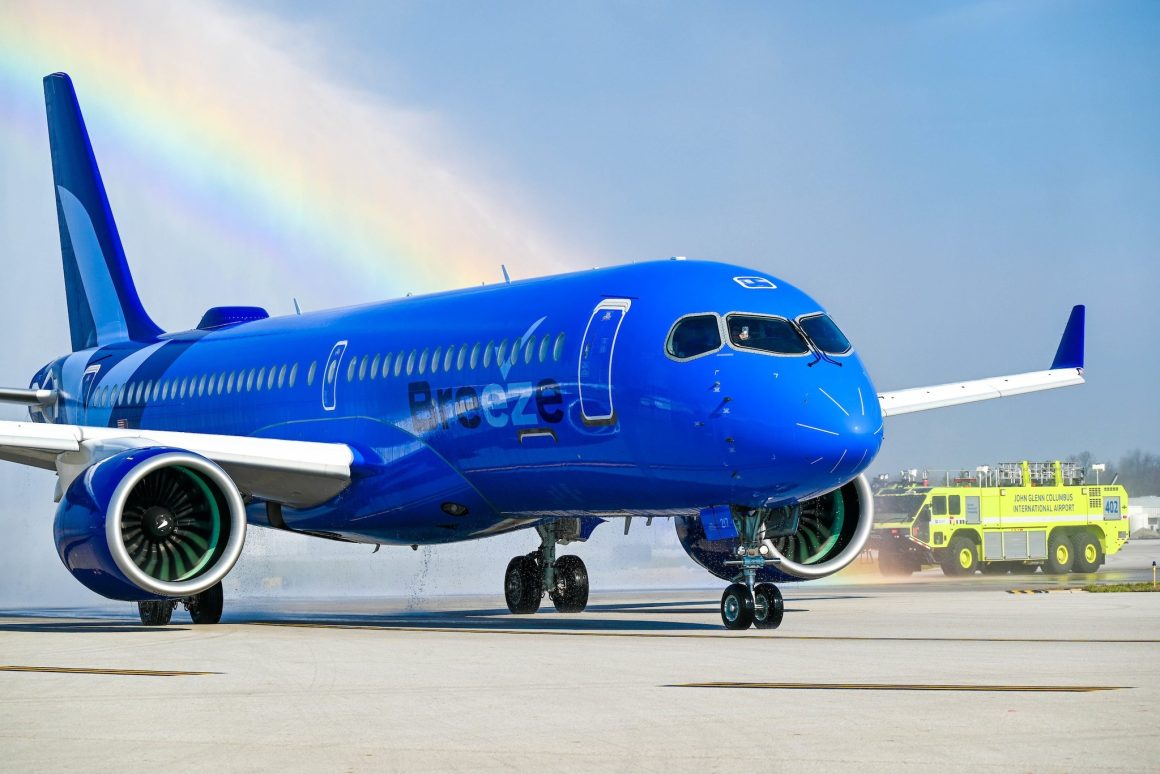 Breeze Airbus A220-300