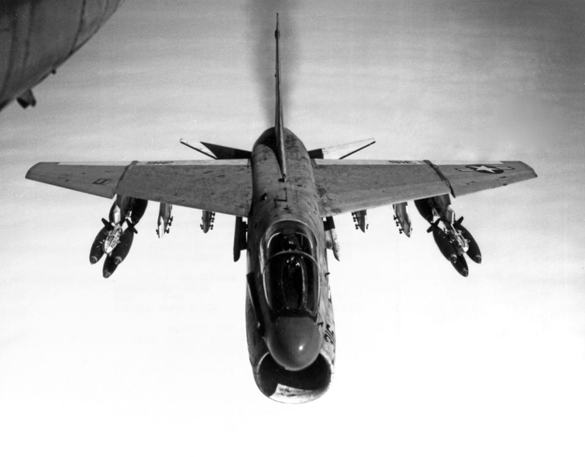 LTV A-7 Corsair II: The US Navy's A-7 in Vietnam 6 A 7 VA 37 001