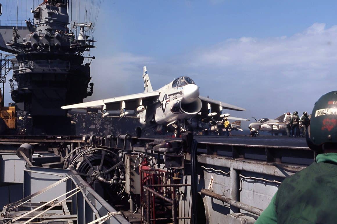 LTV A-7 Corsair II: The US Navy's A-7 in Vietnam 10 A 7 VA 93 001