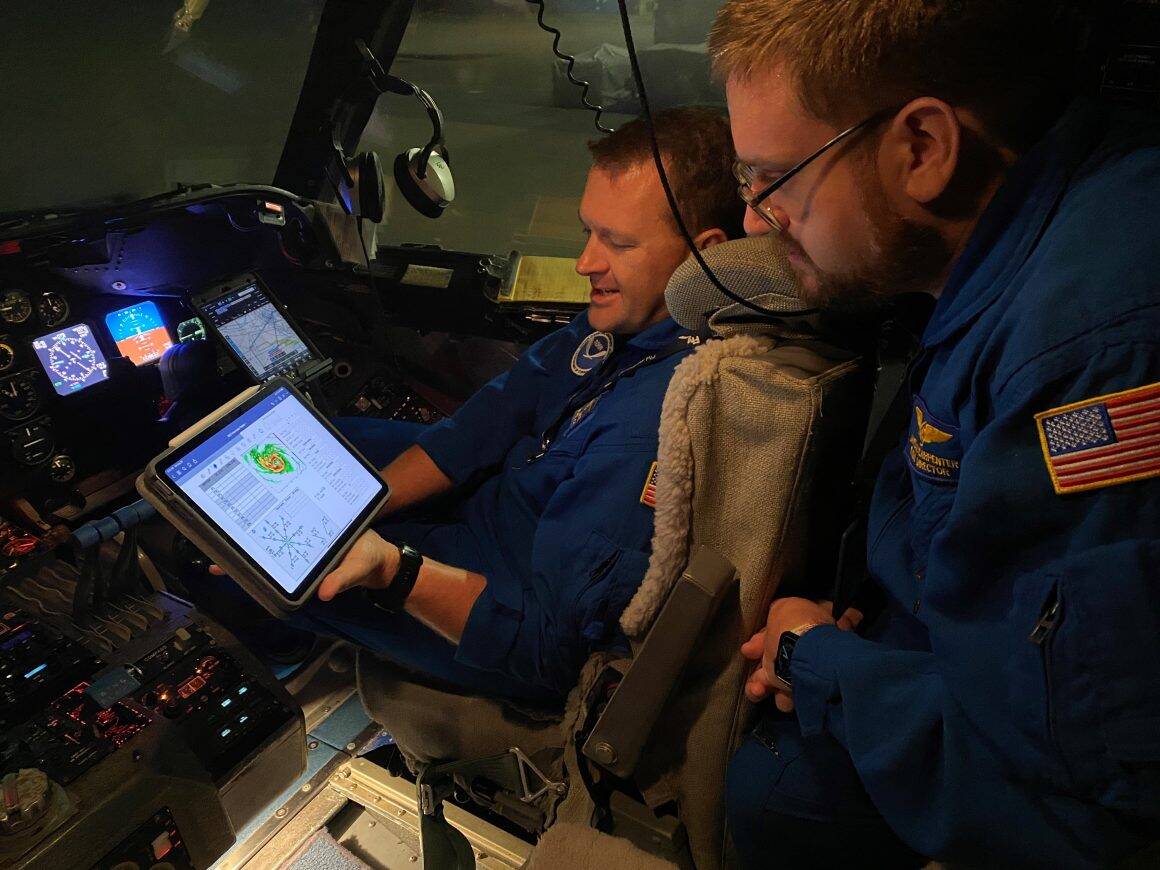 Preflight for Hurricane Hunter mission to Ida