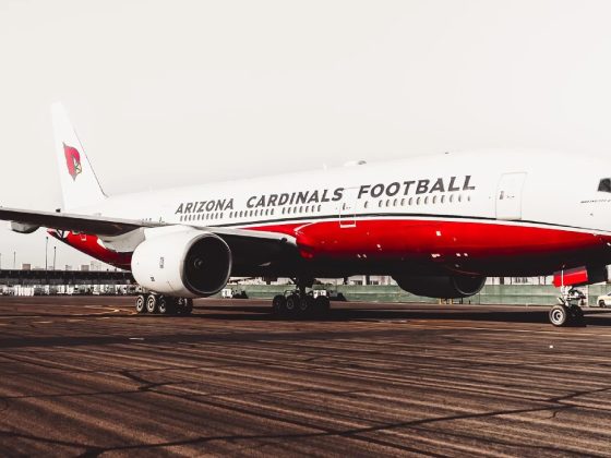 The NFL Arizona Cardinals purchased this Bowing 777-200ER for team travel.