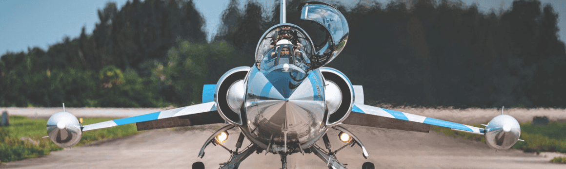 Experienced pilots can fly in MiGFlug's F-104 Starfighter. | Image: MigFlug