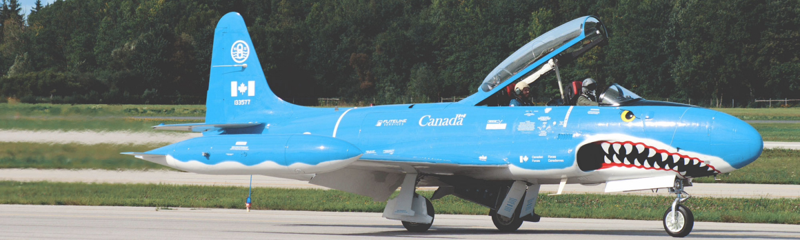 MiGFlug offers flights in the Lockheed T-33 Shooting Star "T-Bird". | Image: MiGFlug