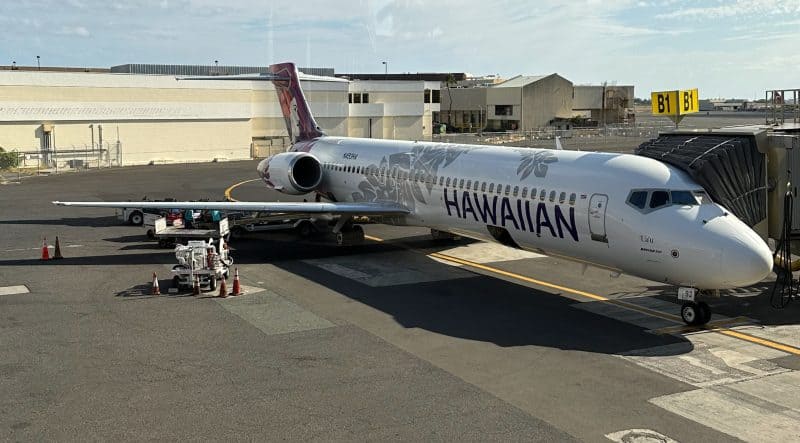 How Long Will Alaska Airlines Keep Flying Hawaiian’s Boeing 717s?