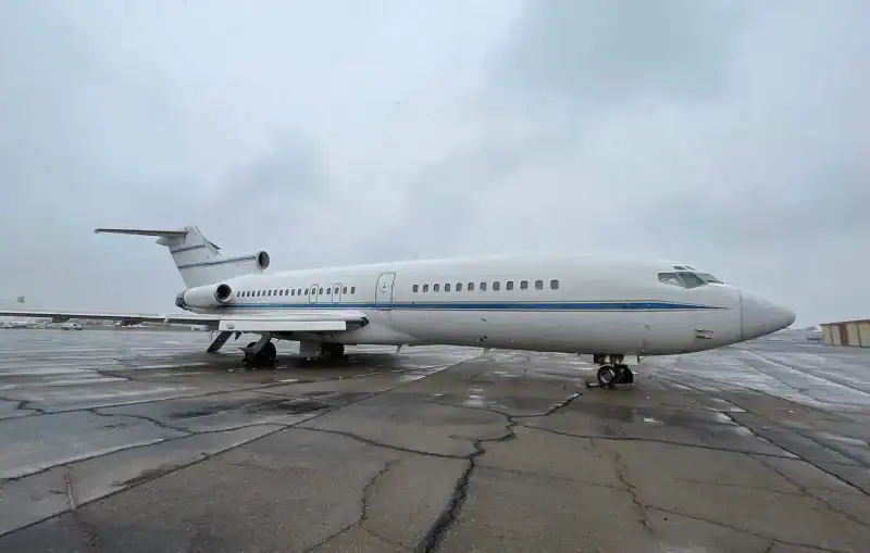 This Boeing 727 Sat in El Paso for 20 Years Before it Sold for $10K