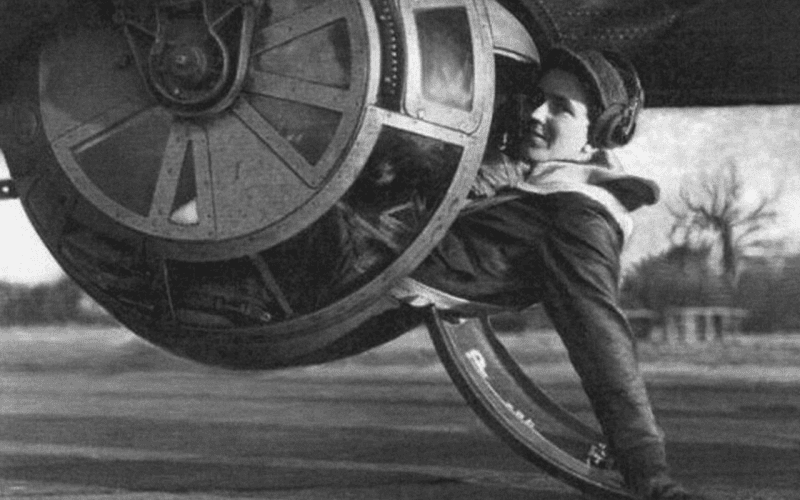 Defying Gravity: Aviators Who Survived Parachute-Free Falls