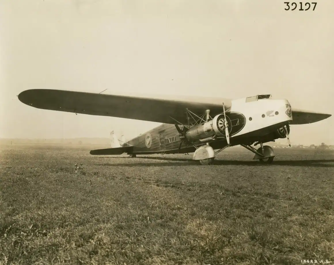 Fokker F-32 with four Pratt & Whitney radial engines could carry 32 passengers. | Image: planehistoria
