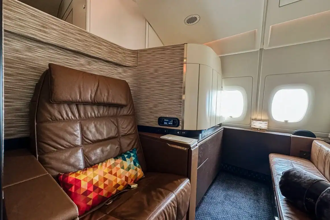 Leather Armchair in Etihad Airways First Class Apartment. | Image: ThePointsGuy.com