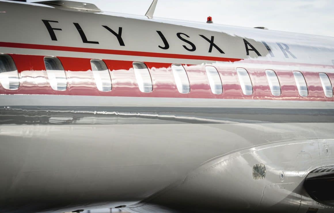 JSX Retro Jet Delivers Pure Nostalgia with 50th Aircraft Milestone 4 JSX retro jet livery