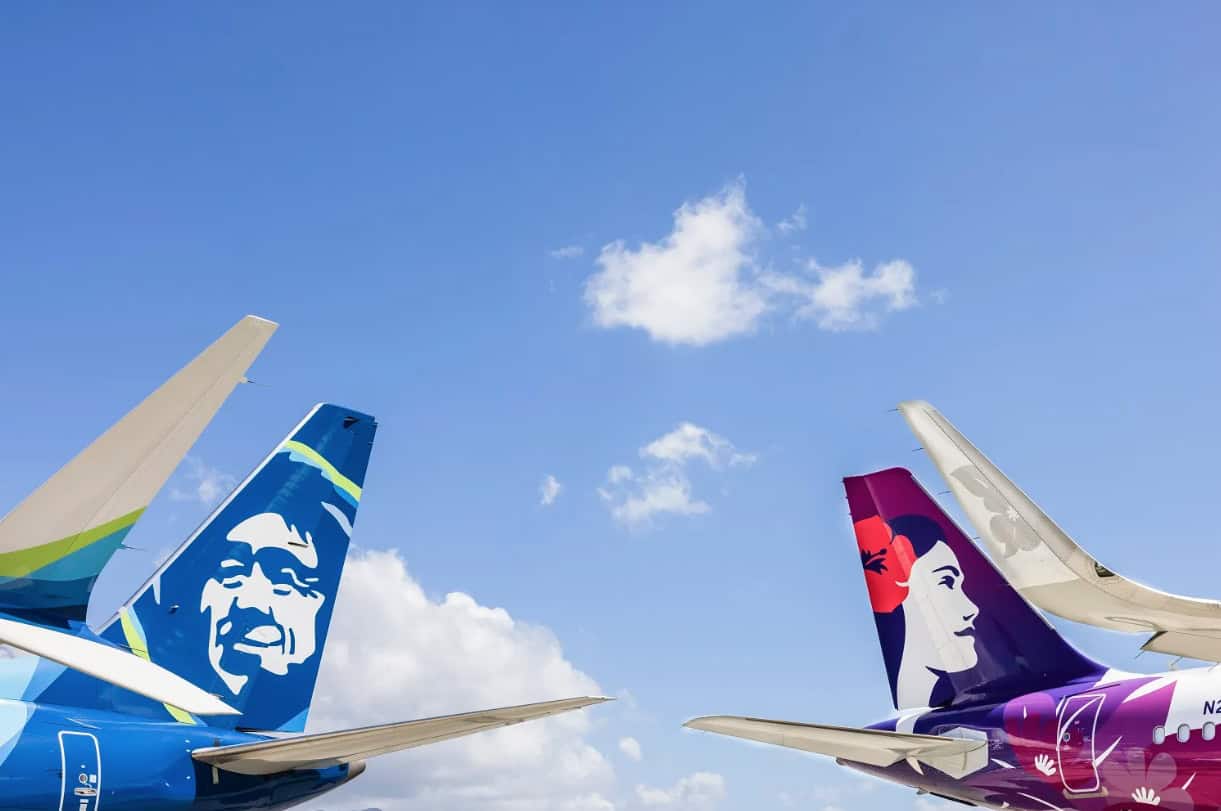 Alaska and Hawaiian Airlines combine operations, ending legendary Hawaiian callsign after 99 years Alaska and Hawaiian Airlines combine operations, ending legendary Hawaiian callsign after 99 years