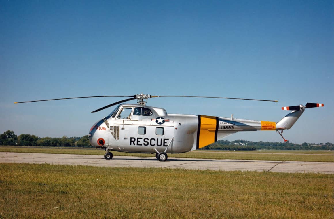 Why the Connecticut Air and Space Center Is One of New England’s Best Aviation Museums 8 Sikorsky UH-19B Chickasaw